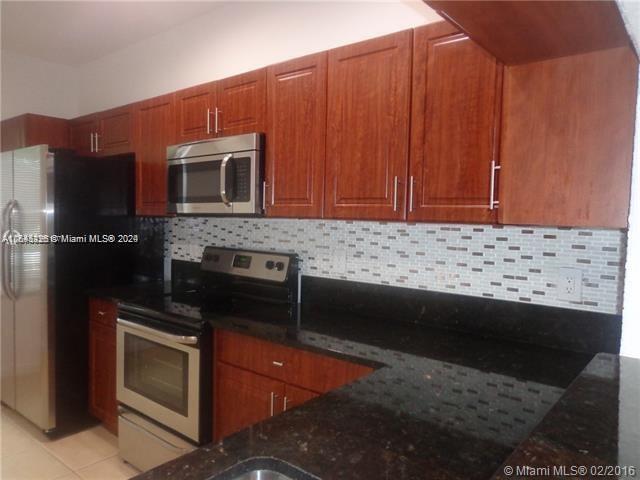 Foto del edificio - 2708 SW 83rd Ave