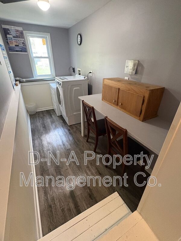Foto del edificio - 267 Brodhead Ave