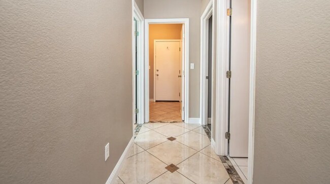 Building Photo - 2055 Keel Ct