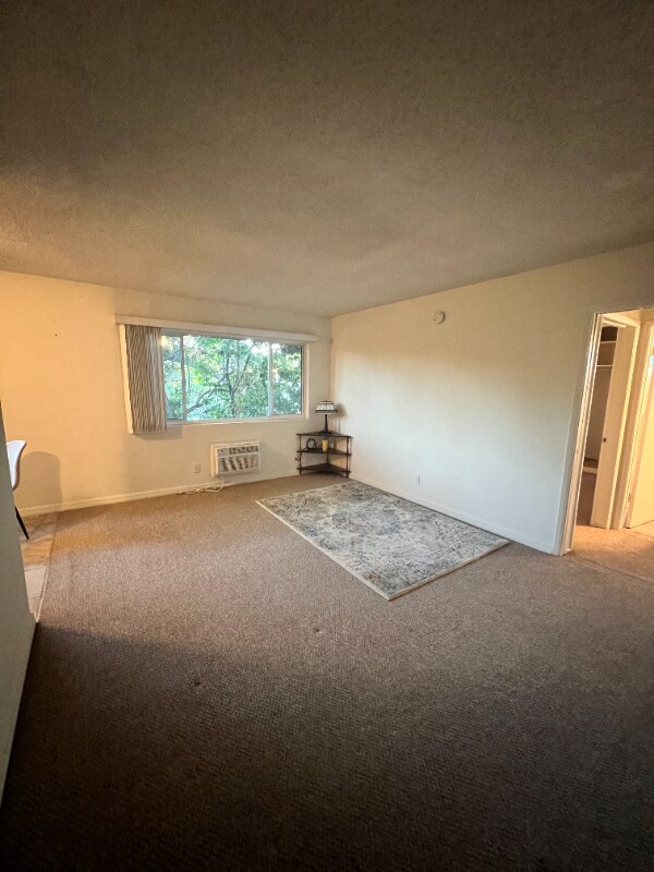 Building Photo - 10816 Camarillo St