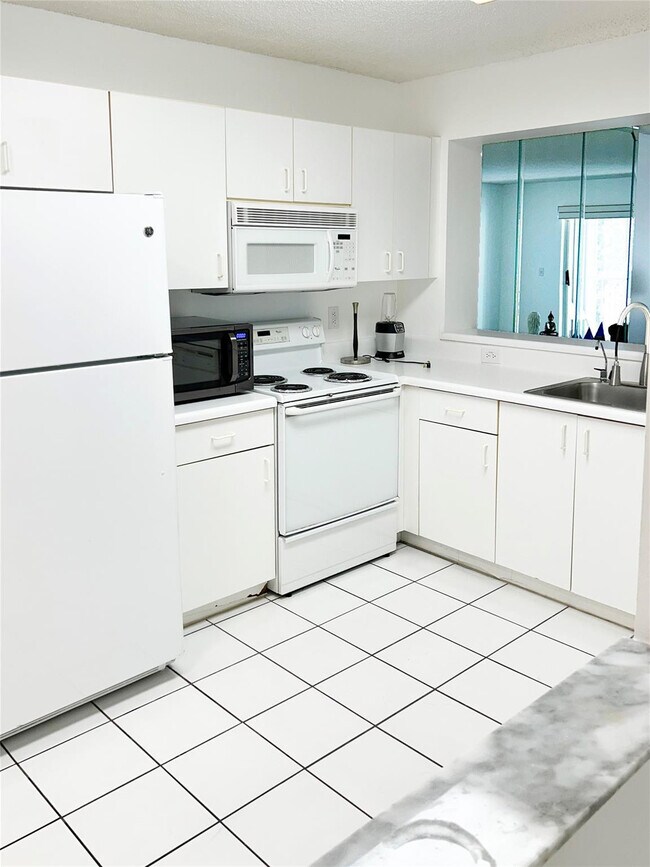 Foto del edificio - 9511 Weldon Cir