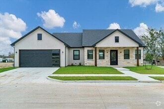 Building Photo - 500 Highview Ct