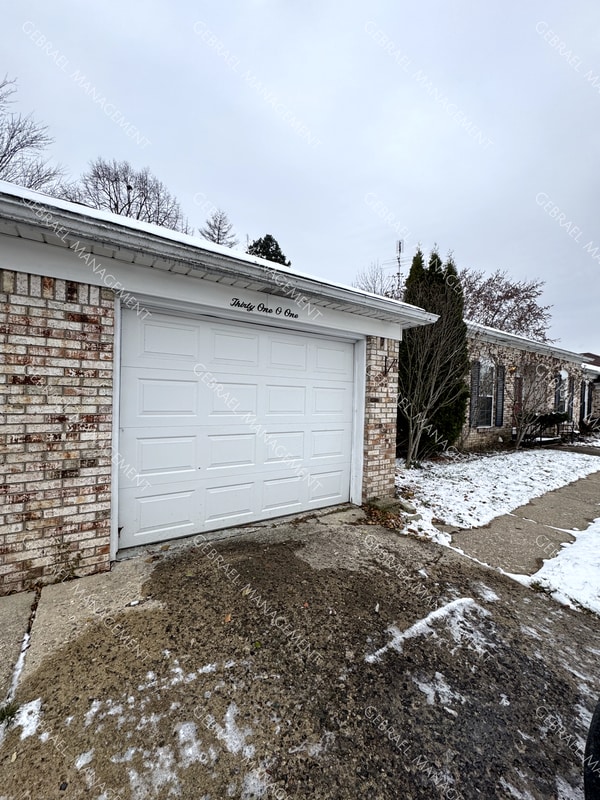 Building Photo - 3101 Vineyard Ln