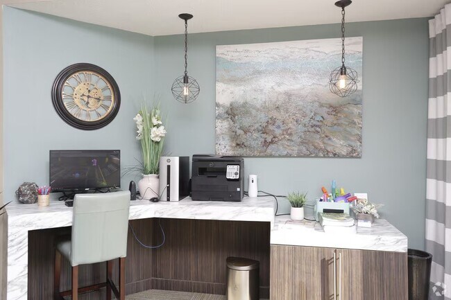 Espacio de trabajo comunitario - Clemson Ridge Apartments