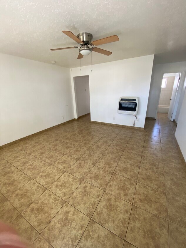 Living space with natural gas heater - 7015 Trumbull Ave SE