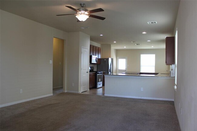Building Photo - 24939 Puccini Pl