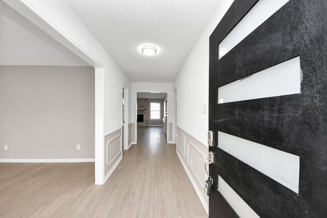 Foto del edificio - 6222 Vickijohn Dr