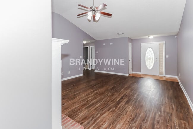 Foto del edificio - 339 Peachtree Cir