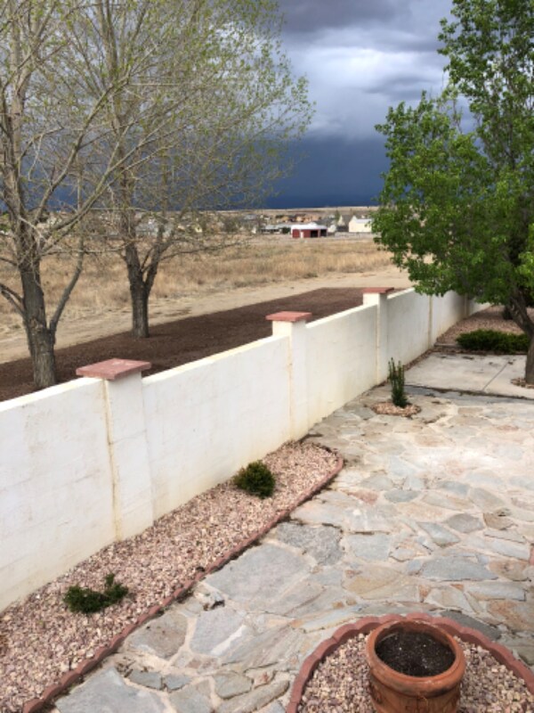 Building Photo - 1638 W Alvarado Dr