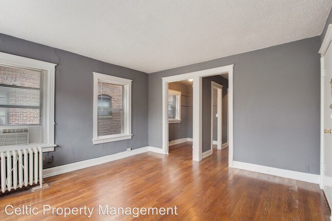 Foto del edificio - 3743-3749 Washington St