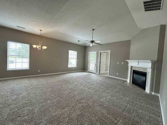 Building Photo - 1220 Stefanie Dr
