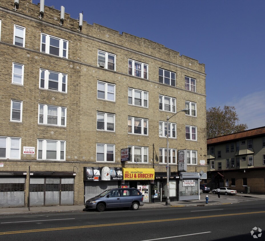 Building Photo - 1300 Springfield Ave