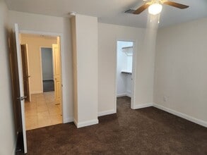 Building Photo - 10401 Bauman Rd