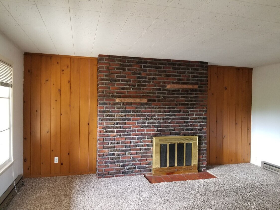 Foto principal - Near Franklin Park 2 br 1ba, stacked washe...