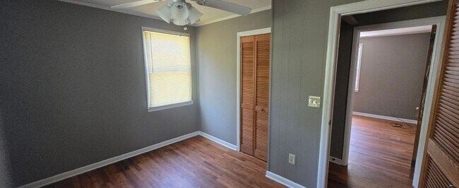 Foto del edificio - 112 Williamson Ave