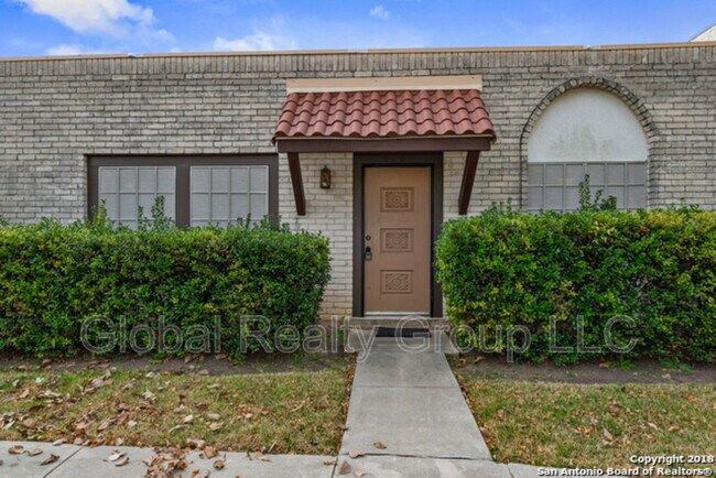 Foto del edificio - 6602 Crown Ridge