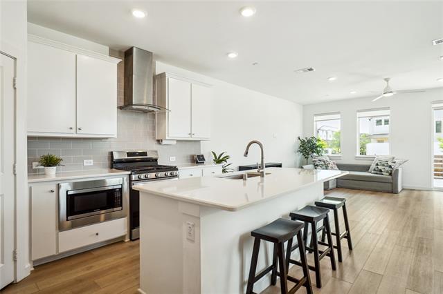 Foto del edificio - 3811 Rosemont Dr