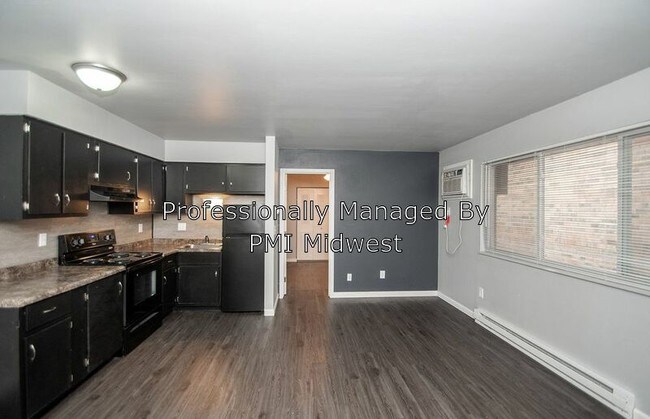 Foto del edificio - 2407 Saratoga Ave