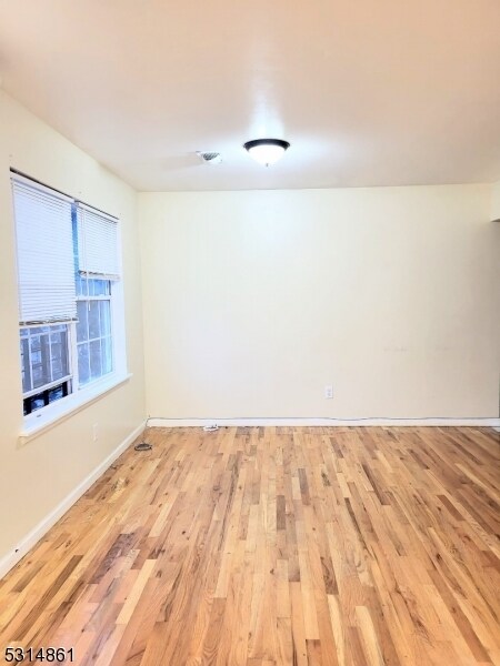 Building Photo - 456 14th Ave