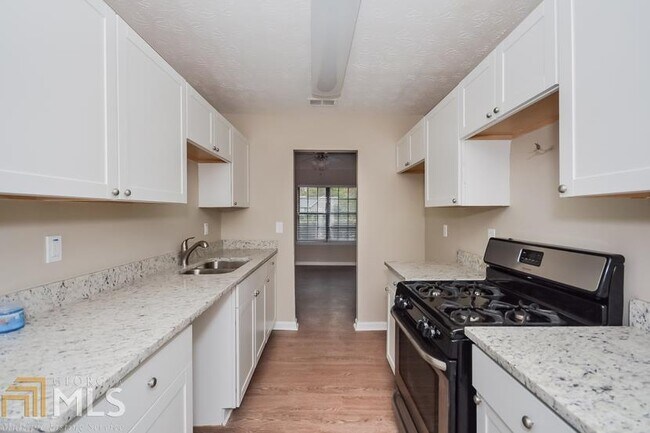 Foto del edificio - 300 Windsor Walk SE