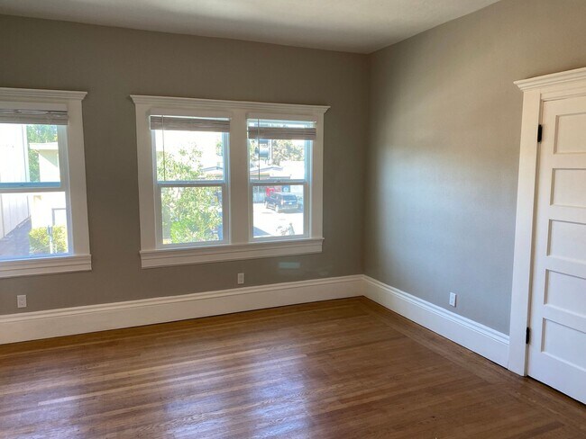 Foto del edificio - 4186-4198 Piedmont Ave