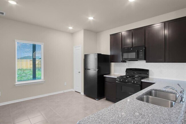 Foto del edificio - 702 French Lavender Ln