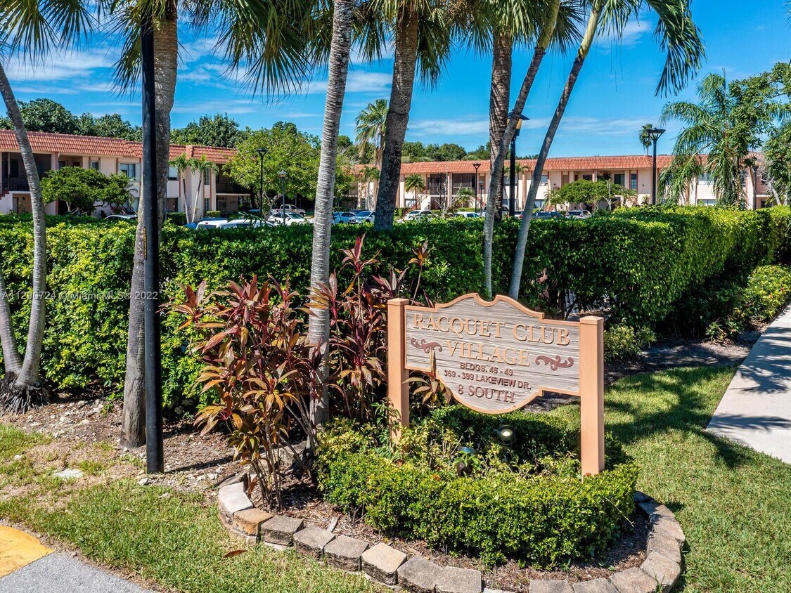 389 Lakeview Dr Unit 201, Weston, FL 33326 Apartment for Rent in