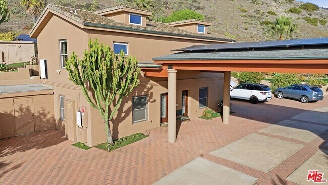 Foto del edificio - 34077 Pacific Coast Hwy