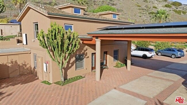 Building Photo - 34077 Pacific Coast Hwy