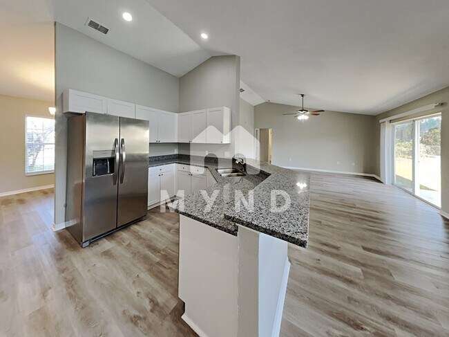 Foto del edificio - 3189 Thoroughbred Loop N