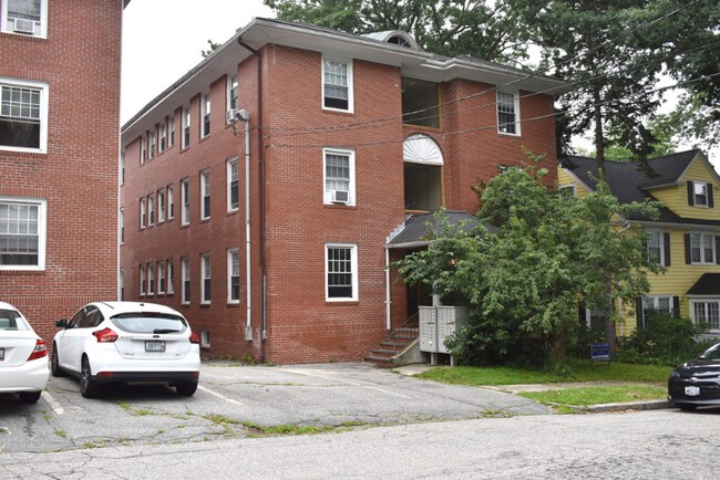 Foto del edificio - 61 Slater Ave