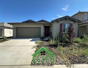 Building Photo - 3266 Vallonea St
