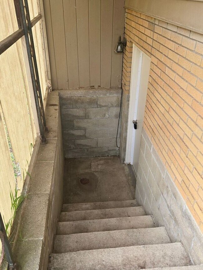 Foto del edificio - 1 bedroom unit Berrien Springs