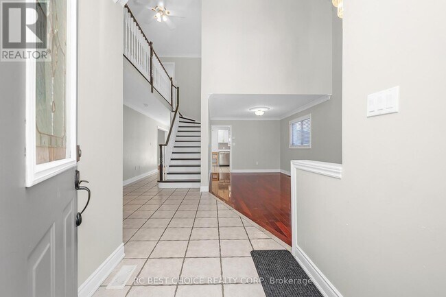 Building Photo - 50 Pelham Dr