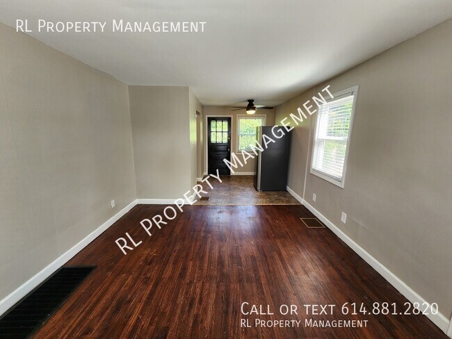 Foto del edificio - Cozy 2 bedroom 1 bathroom duplex in Bellwo...