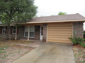 Building Photo - 2902 Garland Terrace