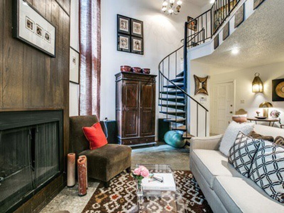 2100 Fleur de Lis Ct, Arlington, TX 76012 Townhome Rentals in