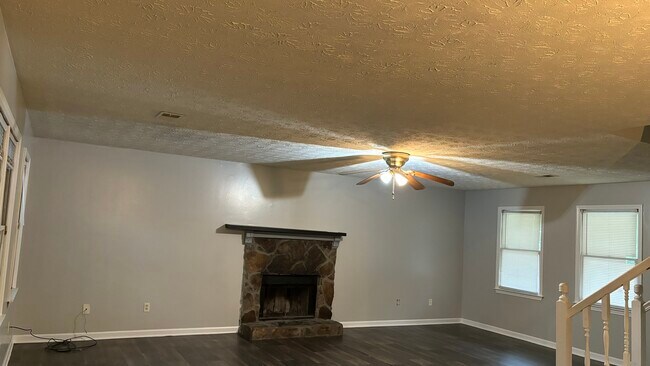 Foto del edificio - 5411 Station Cir