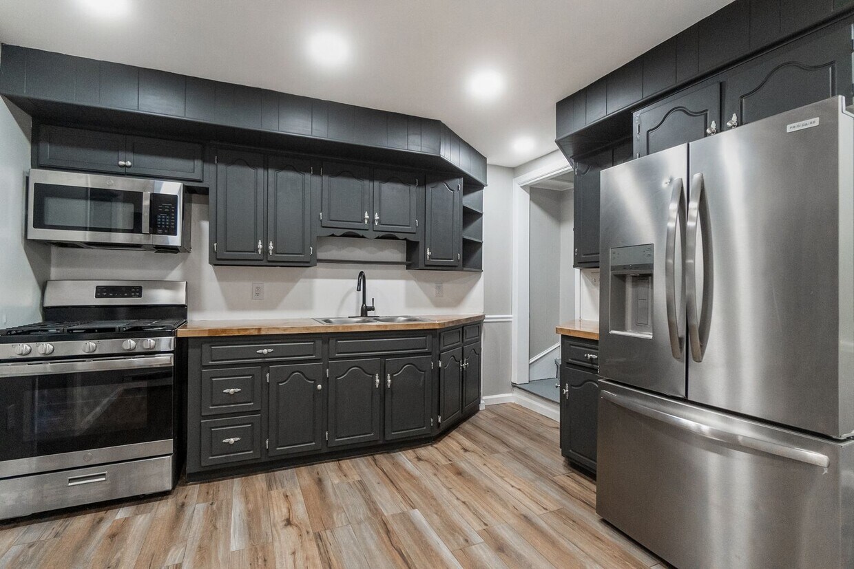 Foto principal - 137-139 Main St