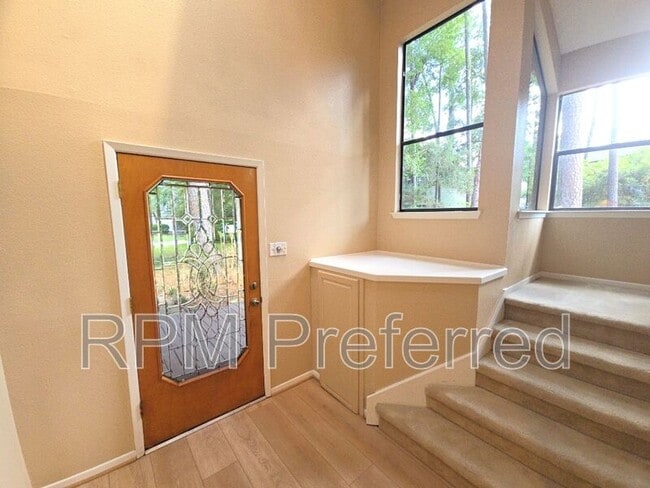 Building Photo - 25 N Mossrock Rd