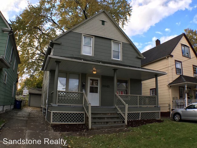 Building Photo - 3 br, 2 bath House - 3945 Trowbridge Ave