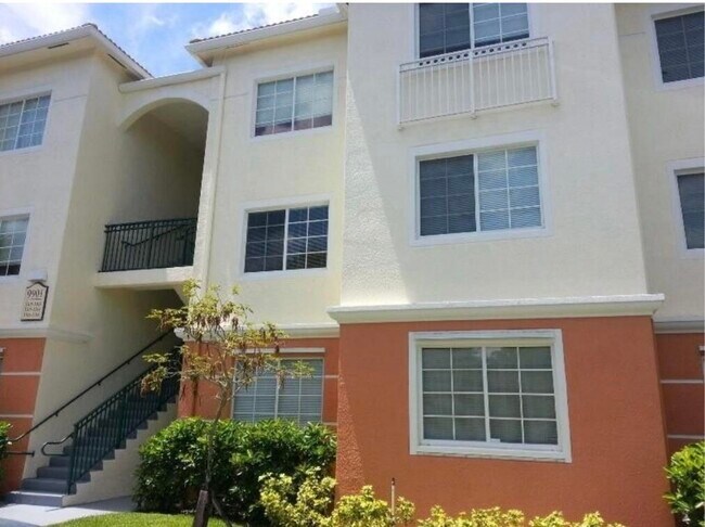 Building Photo - 9901 Baywinds Blvd