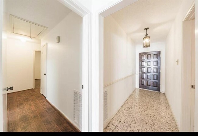 Foto del edificio - 9202 Leader St