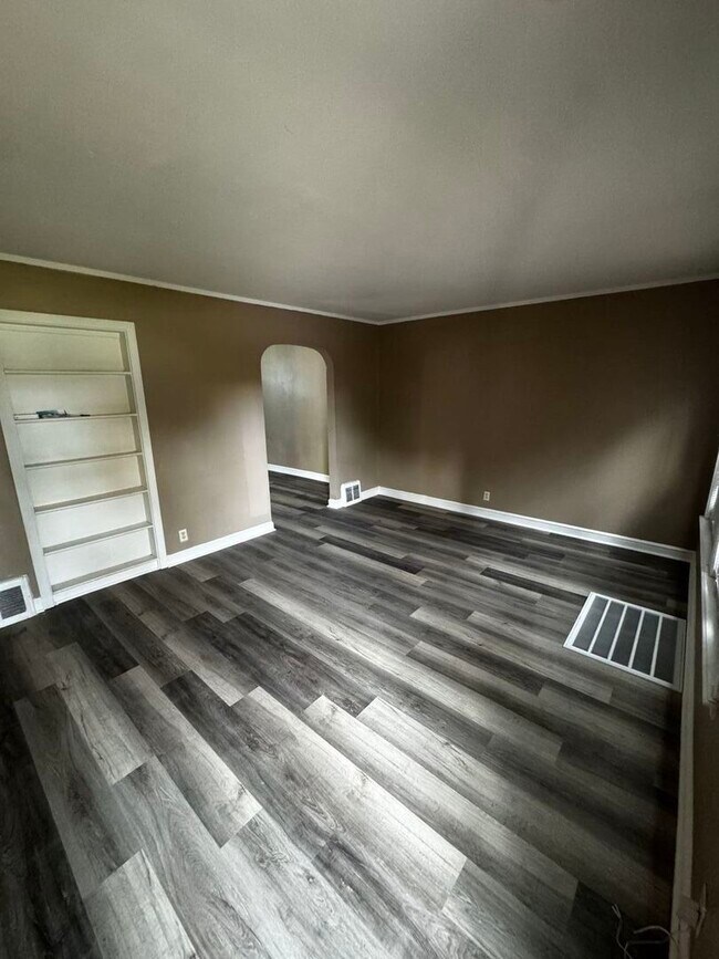 Foto del edificio - 9556 S Forest Ave