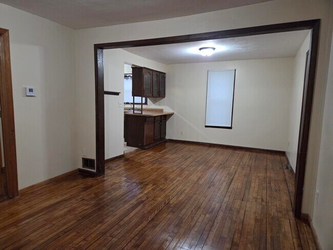 Building Photo - 4006 N Bryant Ave