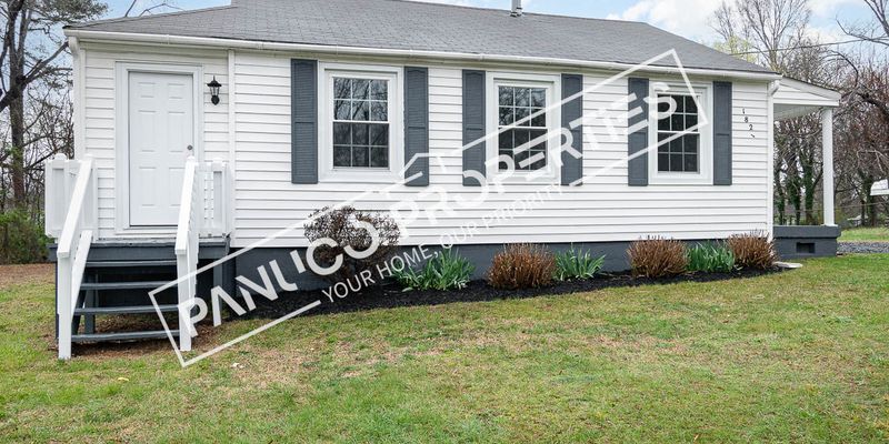 Foto principal - 1821 E Delaware Ave