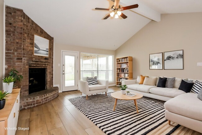 Building Photo - 2613 Orion Dr