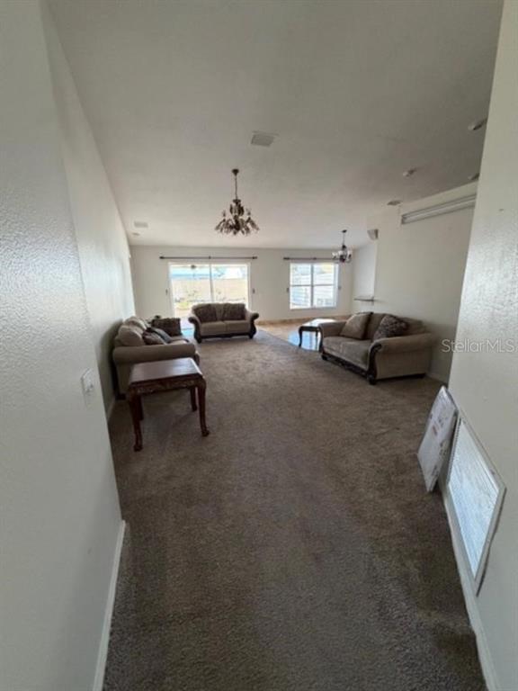 Foto del edificio - 9025 Sheldon Chase Dr