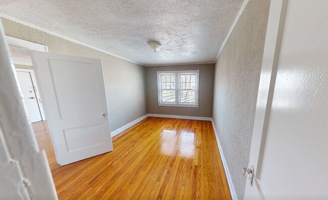 Building Photo - 4333 Roanoke Pkwy