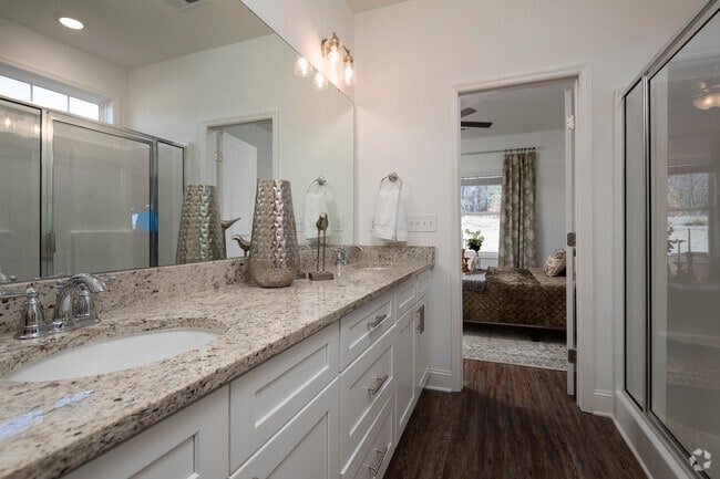 3HAB, 2BA - 1.420SF - Twin Oaks Townhomes